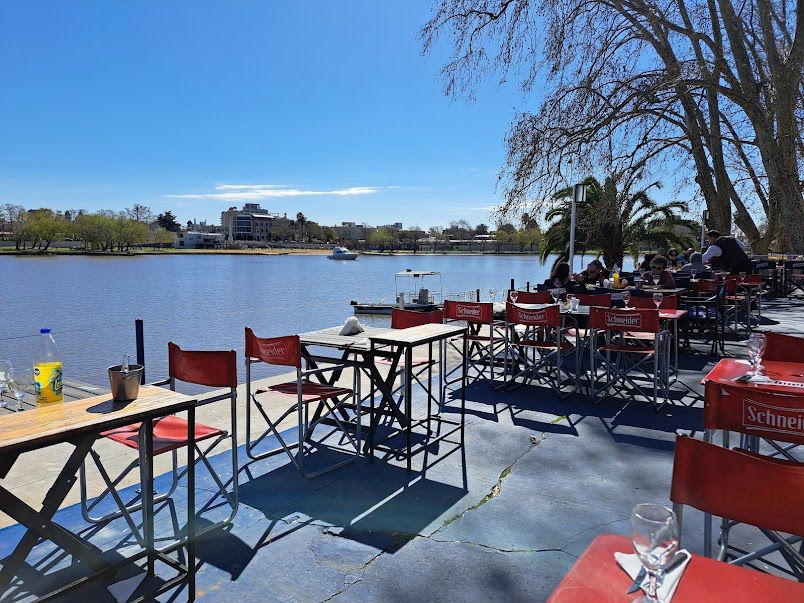 La Cantina Del N&aacute;utico
